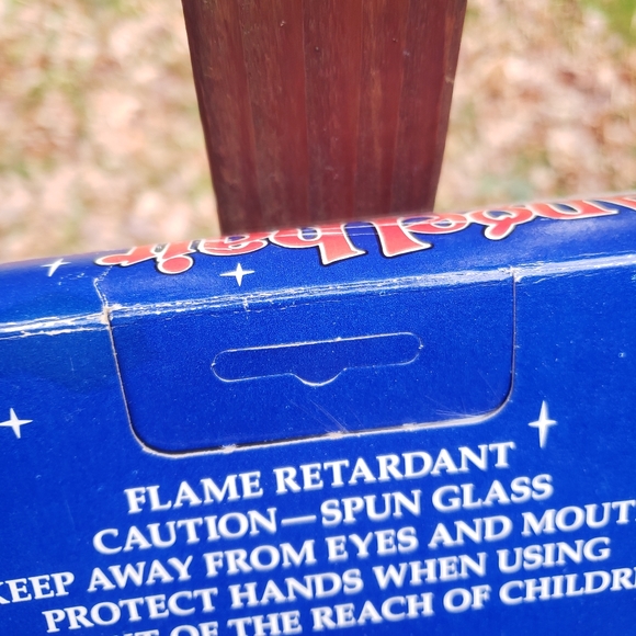 Vintage Angel Hair Spun Glass Union Wadding CO - Made In USA 2oz Box - Picture 10 of 12